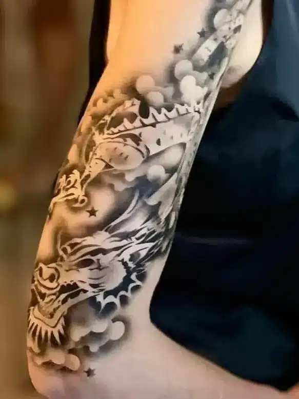 dragon airbrush tattoo at london corporate event